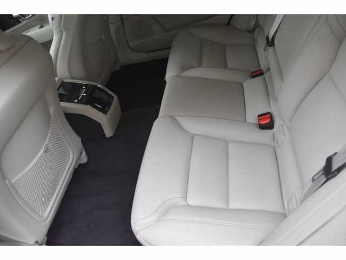 Volvo S90 S90 Ultra, B6 AWD Gas (mild hybrid), Gasoline, Bright