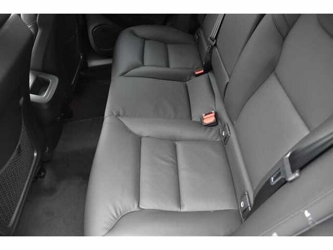 Volvo XC60 XC60 Plus, B5 AWD Gas (mild hybrid), Gasoline, Dark