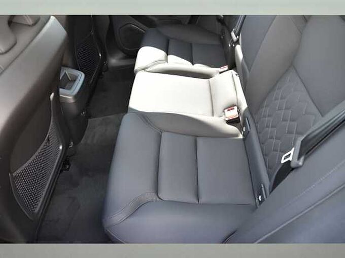 Volvo XC60 XC60 Plus, B5 AWD Gas (mild hybrid), Gasoline, Dark