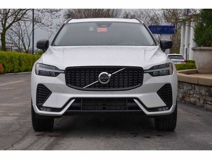 Volvo XC60 XC60 Plus, B5 AWD Gas (mild hybrid), Gasoline, Dark