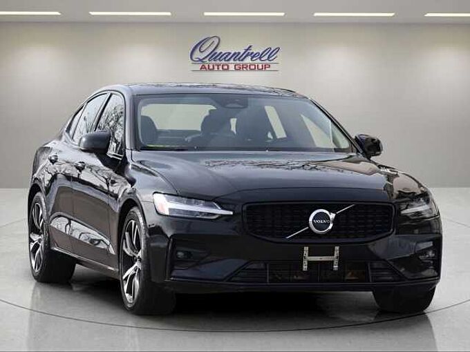 Volvo S60 S60 Core, B5 FWD, Mild Hybrid, Dark