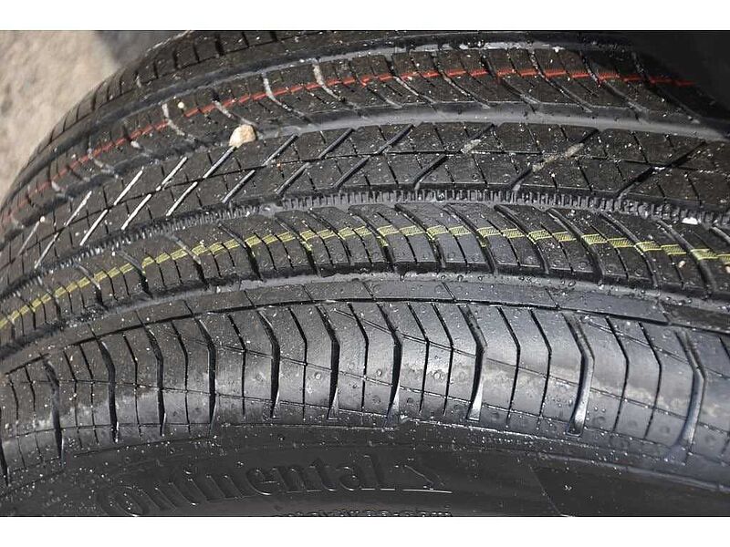 Volvo S60 Core, B5 FWD, Mild Hybrid, Dark