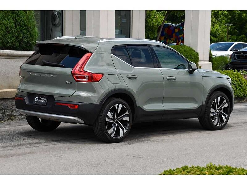 Volvo  XC40 Ultimate, B5 AWD Gas (mild hybrid), Gasoline, Bright