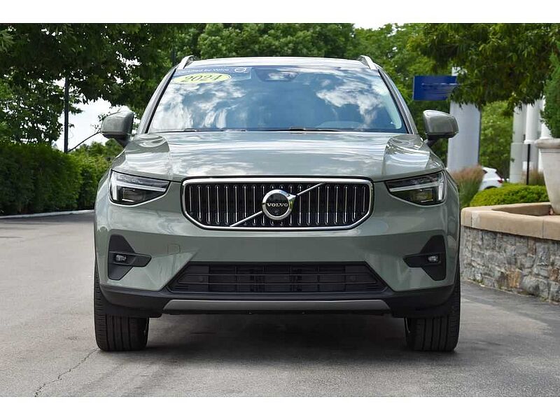 Volvo  XC40 Ultimate, B5 AWD Gas (mild hybrid), Gasoline, Bright