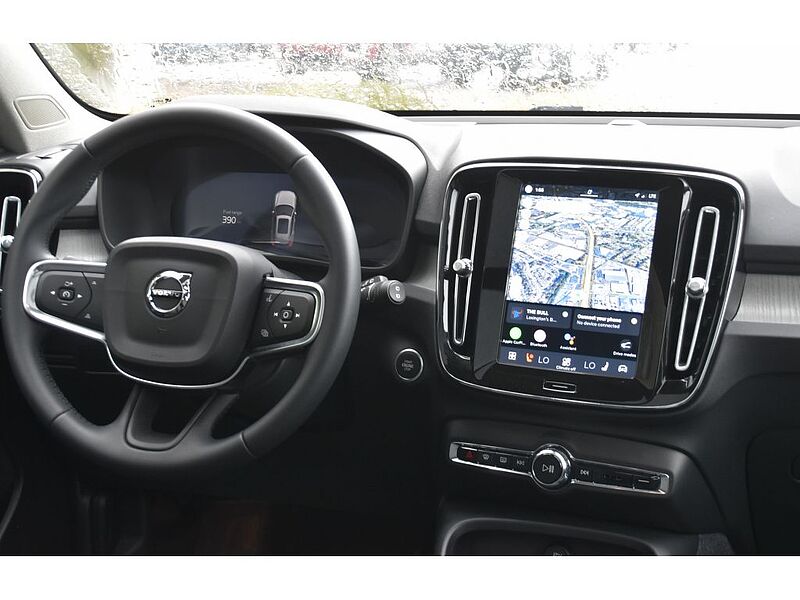 Volvo XC40 Core, B5 AWD Gas (mild hybrid), Gasoline, Bright