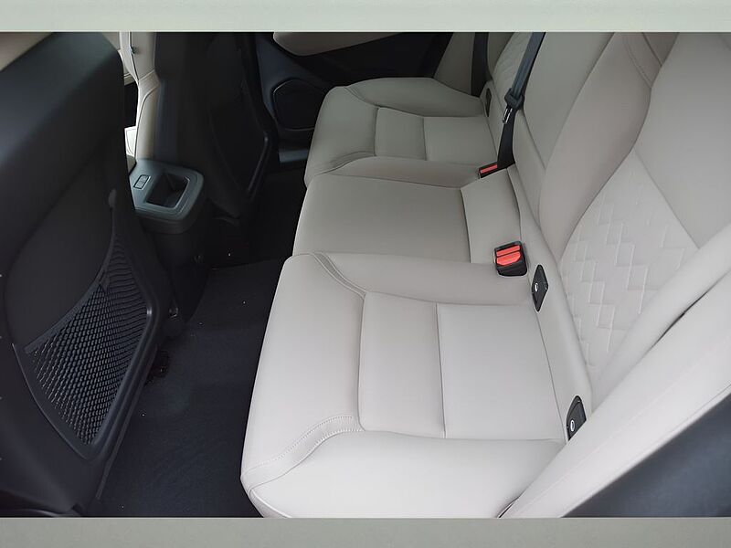 Volvo XC60 Core, B5 AWD Gas (mild hybrid), Gasoline, Dark