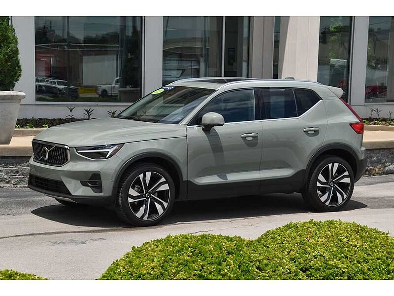 Volvo  XC40 Ultimate, B5 AWD Gas (mild hybrid), Gasoline, Bright