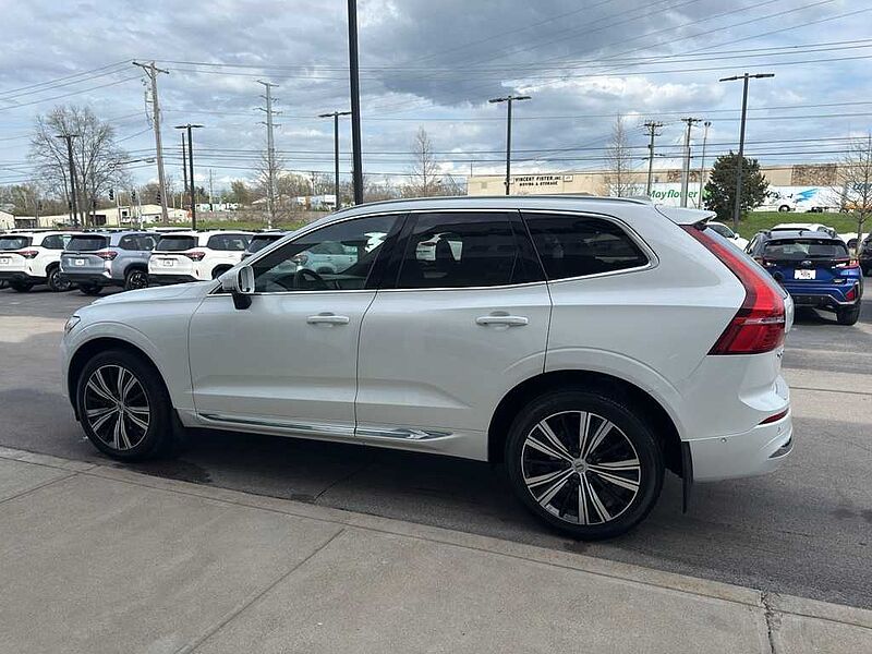 Volvo  XC60 Plus, B5 AWD, Mild Hybrid, Bright