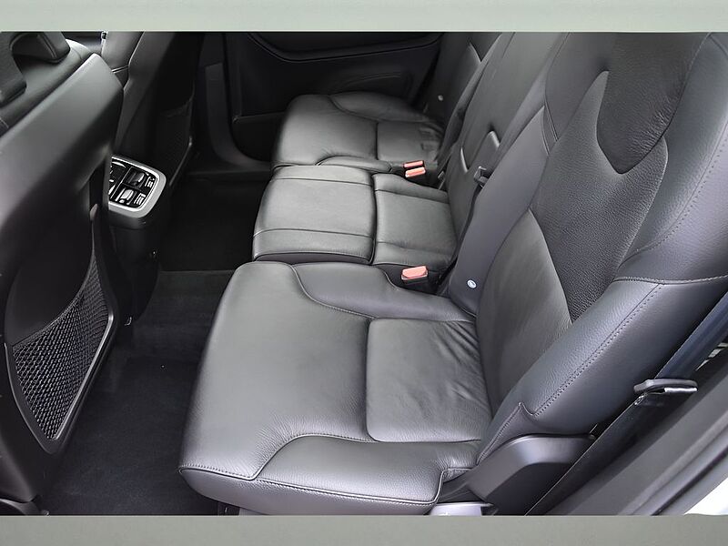Volvo  XC90 Momentum, T6 AWD , 7 Seats