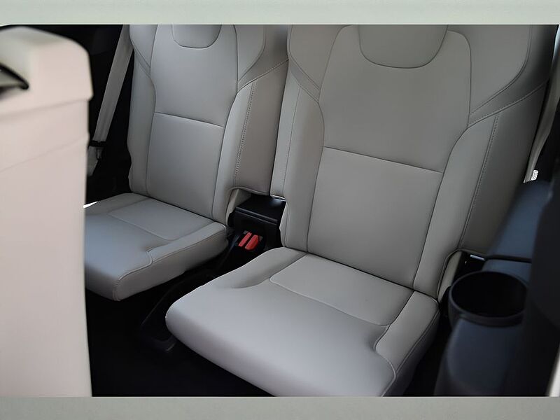 Volvo  XC90 Plus, B5 AWD Gas (mild hybrid), Gasoline, Bright, 7 Seats
