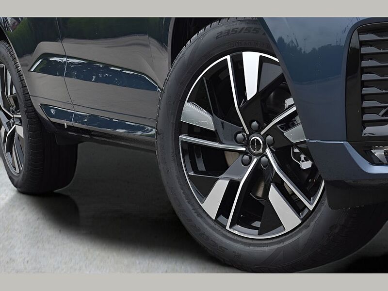 Volvo XC60 Core, B5 AWD Gas (mild hybrid), Gasoline, Dark