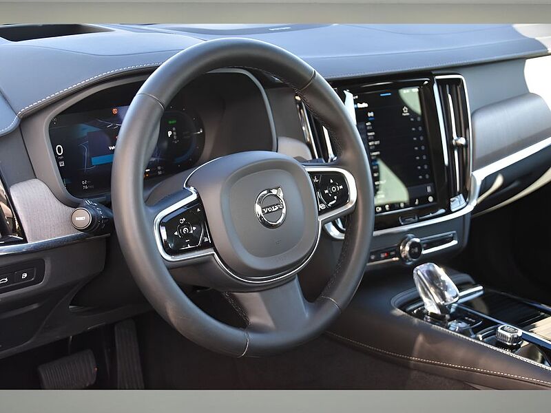Volvo  S90 Recharge Ultimate, T8 AWD Plug-in hybrid, Electric/Gasoline, Bright