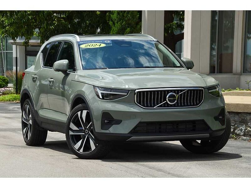 Volvo  XC40 Ultimate, B5 AWD Gas (mild hybrid), Gasoline, Bright