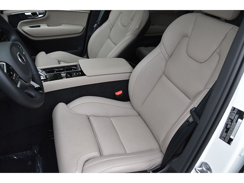 Volvo XC90 Ultra, B6 AWD Gas (mild hybrid), Gasoline, Bright, 7 Seats