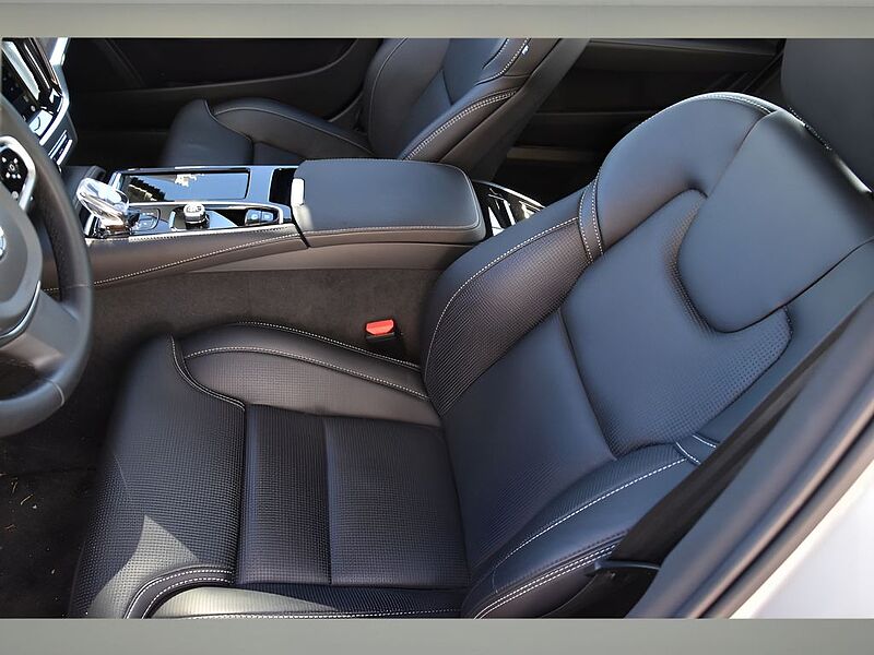 Volvo  S90 Recharge Ultimate, T8 AWD Plug-in hybrid, Electric/Gasoline, Bright