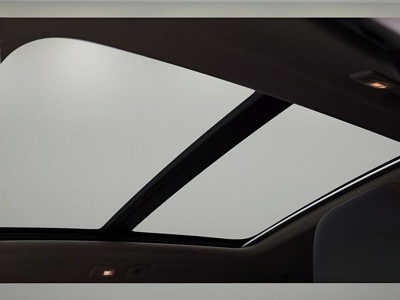 Volvo XC40 Ultra, B5 AWD Gas (mild hybrid), Gasoline, Dark