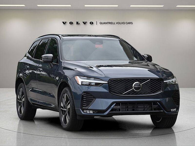 Volvo XC60 Core, B5 AWD Gas (mild hybrid), Gasoline, Dark