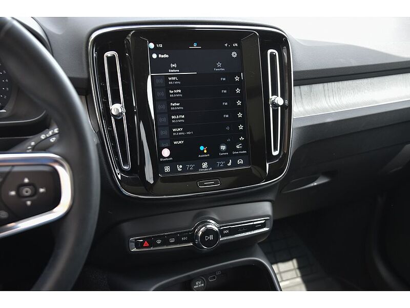 Volvo  XC40 Plus, B5 AWD, Mild Hybrid, Bright