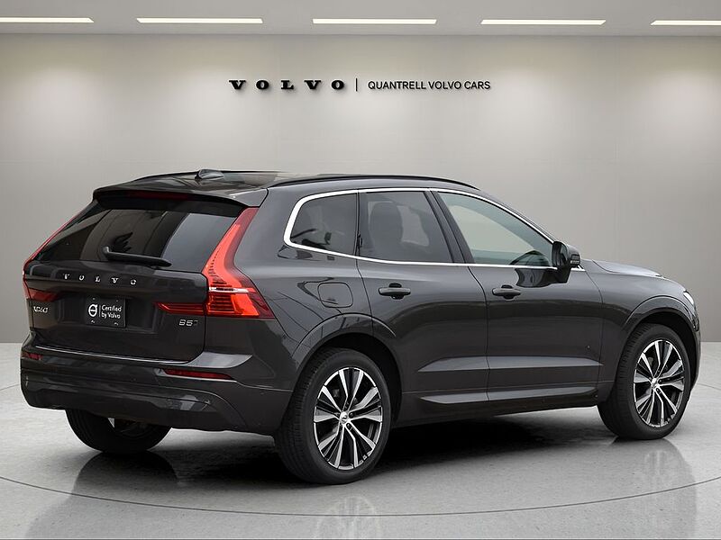 Volvo  XC60 Momentum, B5 AWD