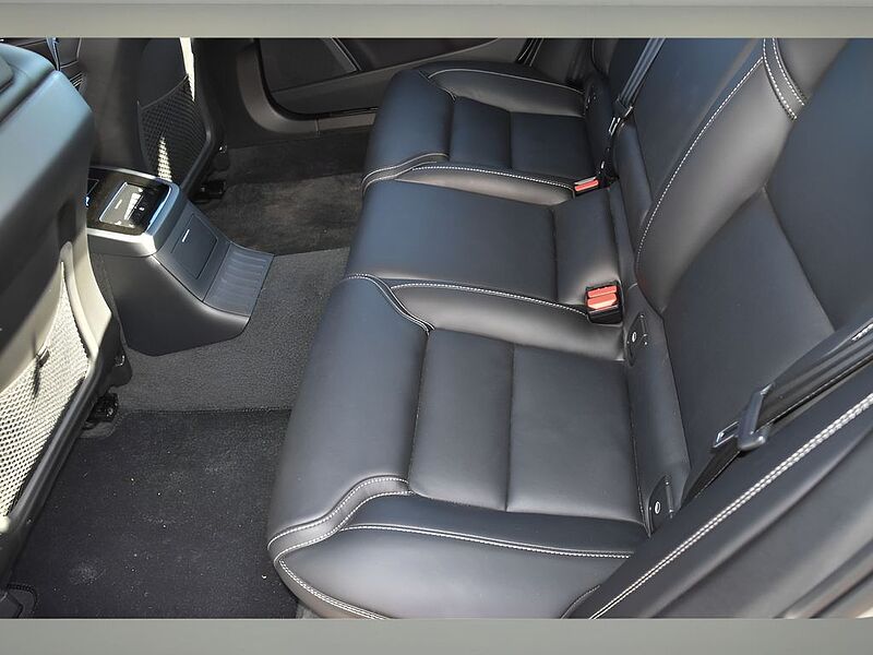 Volvo  S90 Recharge Ultimate, T8 AWD Plug-in hybrid, Electric/Gasoline, Bright