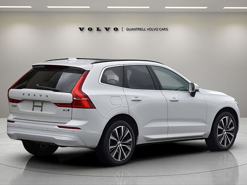 Volvo  XC60 Momentum, B5 AWD