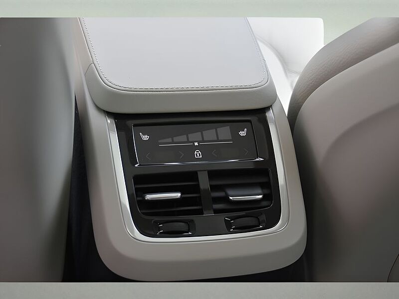Volvo  XC90 Plus, B6 AWD Gas (mild hybrid), Gasoline, Bright, 7 Seats