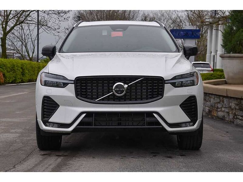 Volvo  XC60 Plus, B5 AWD Gas (mild hybrid), Gasoline, Dark
