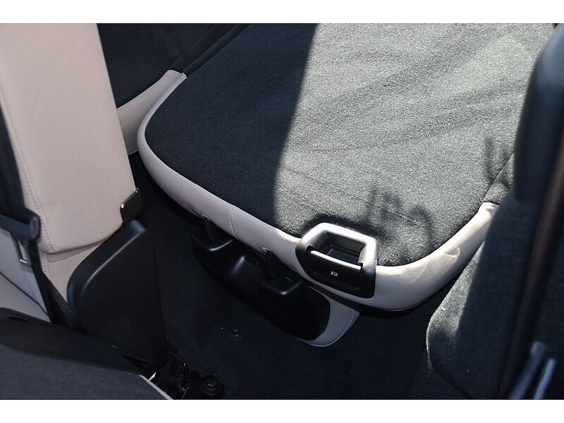 Volvo XC90 Plus, B5 AWD Gas (mild hybrid), Gasoline, Bright, 7 Seats