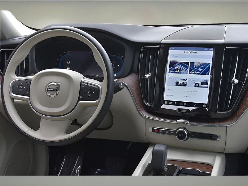 Volvo  XC60 Momentum, B5 AWD
