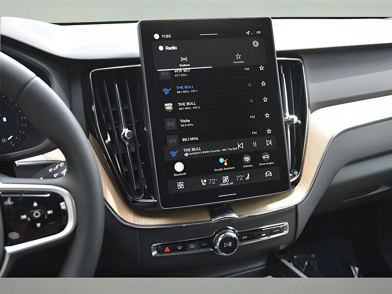 Volvo XC60 Core, B5 AWD Gas (mild hybrid), Gasoline, Dark