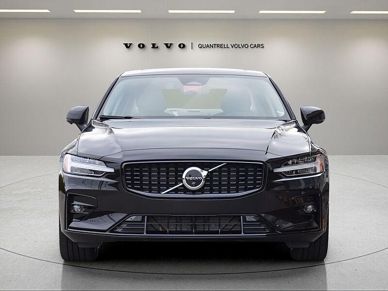 Volvo S60 Plus, B5 FWD Gas (mild hybrid), Gasoline, Dark
