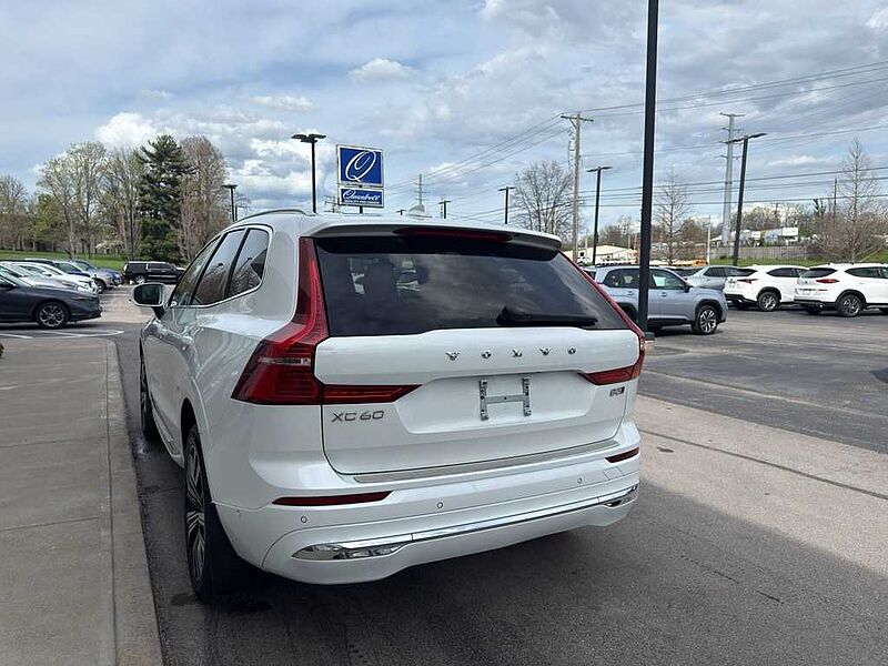 Volvo  XC60 Plus, B5 AWD, Mild Hybrid, Bright