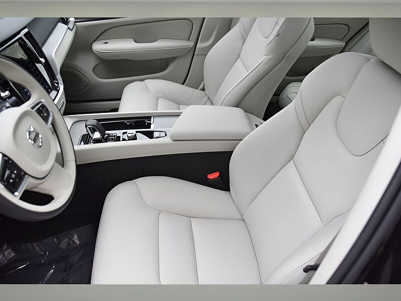 Volvo S60 Plus, B5 FWD Gas (mild hybrid), Gasoline, Dark