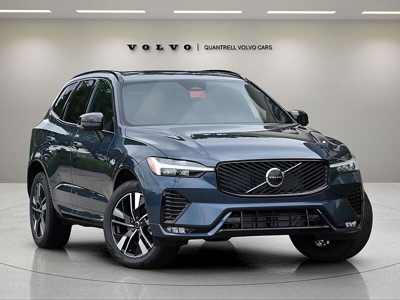 Volvo XC60 Core, B5 AWD Gas (mild hybrid), Gasoline, Dark