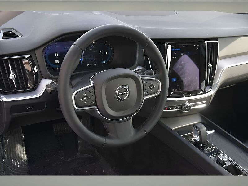 Volvo S60 Core, B5 FWD, Mild Hybrid, Dark