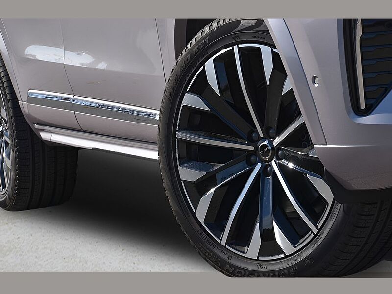 Volvo XC90 Plus, B5 AWD Gas (mild hybrid), Gasoline, Bright, 7 Seats