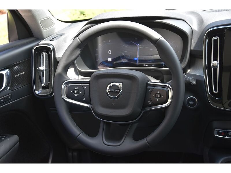 Volvo  XC40 Ultimate, B5 AWD Gas (mild hybrid), Gasoline, Bright