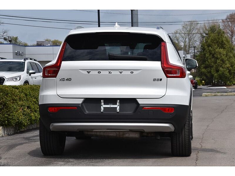Volvo  XC40 Plus, B5 AWD, Mild Hybrid, Bright