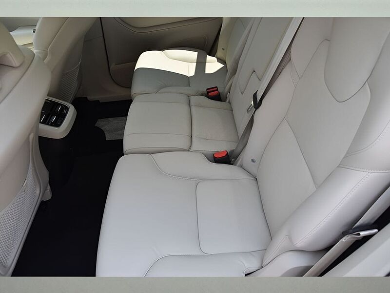 Volvo  XC90 Plus, B5 AWD Gas (mild hybrid), Gasoline, Bright, 7 Seats