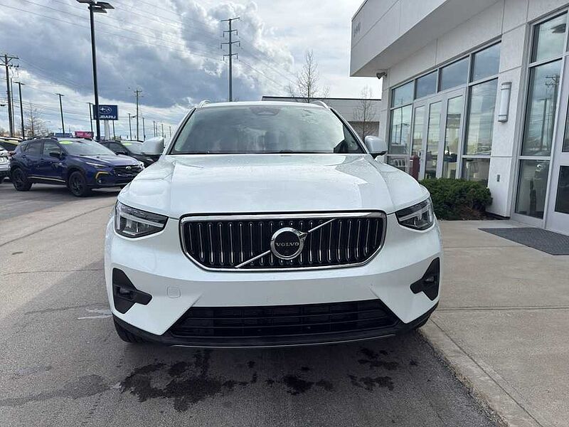 Volvo  XC40 Plus, B5 AWD, Mild Hybrid, Bright