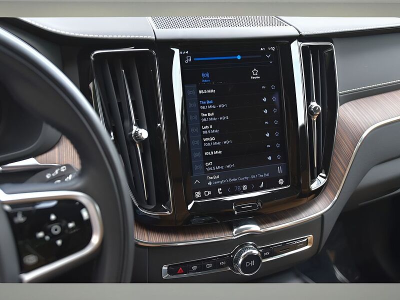 Volvo  XC60 Inscription, B5 AWD
