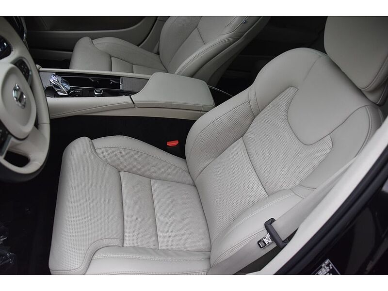 Volvo S90 Ultra, B6 AWD Gas (mild hybrid), Gasoline, Bright