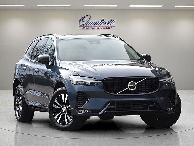 Volvo XC60 Core, B5 AWD Gas (mild hybrid), Gasoline, Dark
