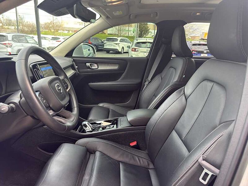 Volvo  XC40 Plus, B5 AWD, Mild Hybrid, Bright