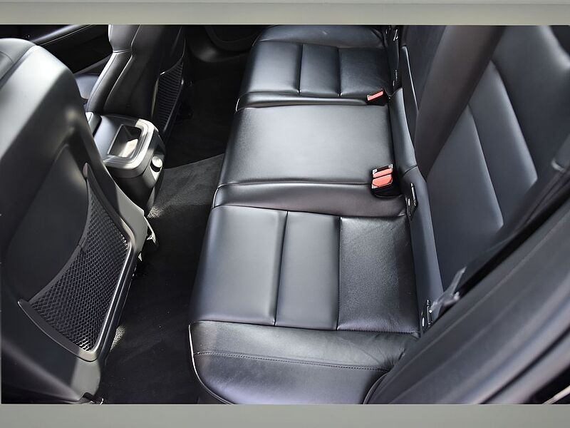 Volvo S60 Core, B5 FWD, Mild Hybrid, Dark