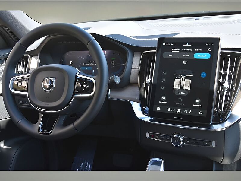 Volvo XC90 Plus, T8 AWD Plug-in hybrid, Electric/Gasoline, Bright, 7 Seats