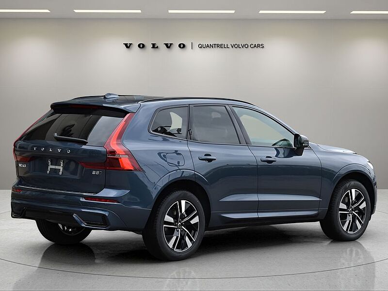 Volvo XC60 Core, B5 AWD Gas (mild hybrid), Gasoline, Dark