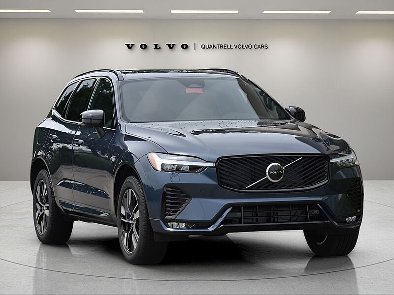 Volvo XC60 Core, B5 AWD Gas (mild hybrid), Gasoline, Dark