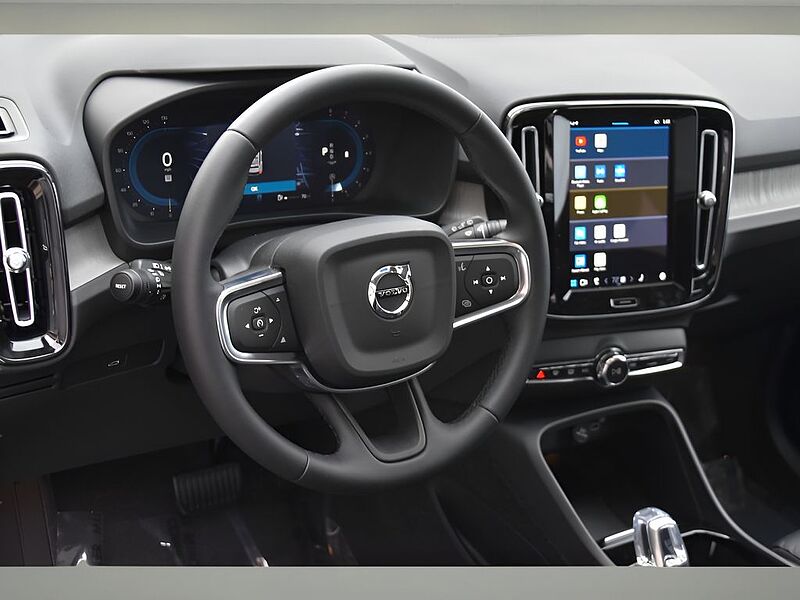 Volvo XC40 Ultra, B5 AWD Gas (mild hybrid), Gasoline, Dark