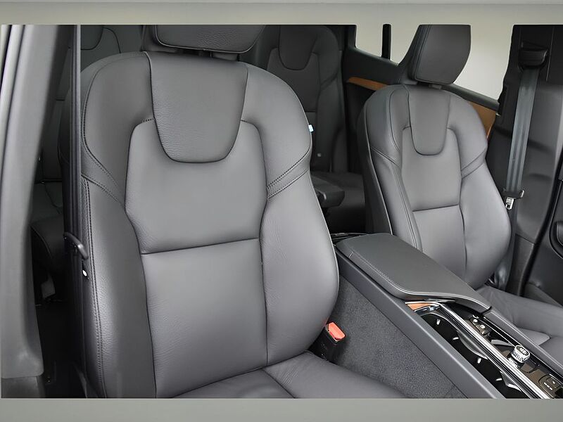 Volvo  XC90 Plus, B6 AWD Gas (mild hybrid), Gasoline, Bright, 7 Seats